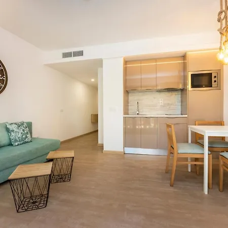 Apartahotel S'olivera 4*